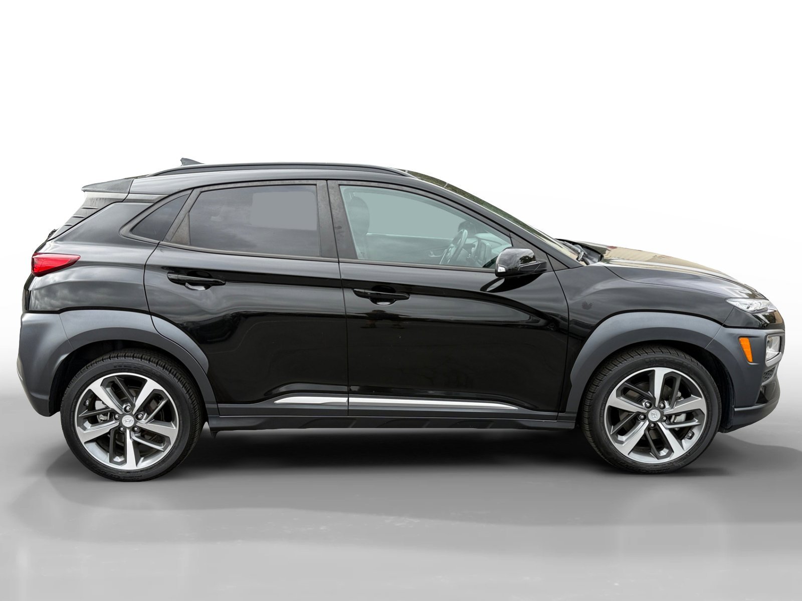 Used 2020 Ultra Black Hyundai Ultimate image 6