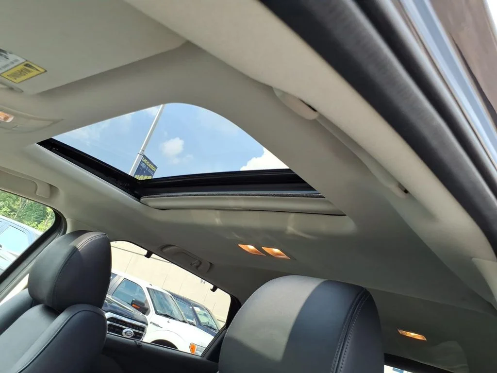 Used 2019 Blue Mazda Touring image 17