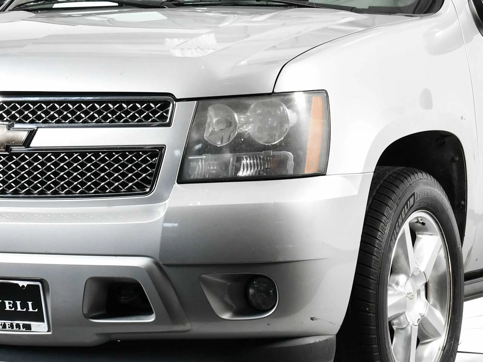Used 2010 Sheer Silver Metallic Chevrolet LTZ image 9