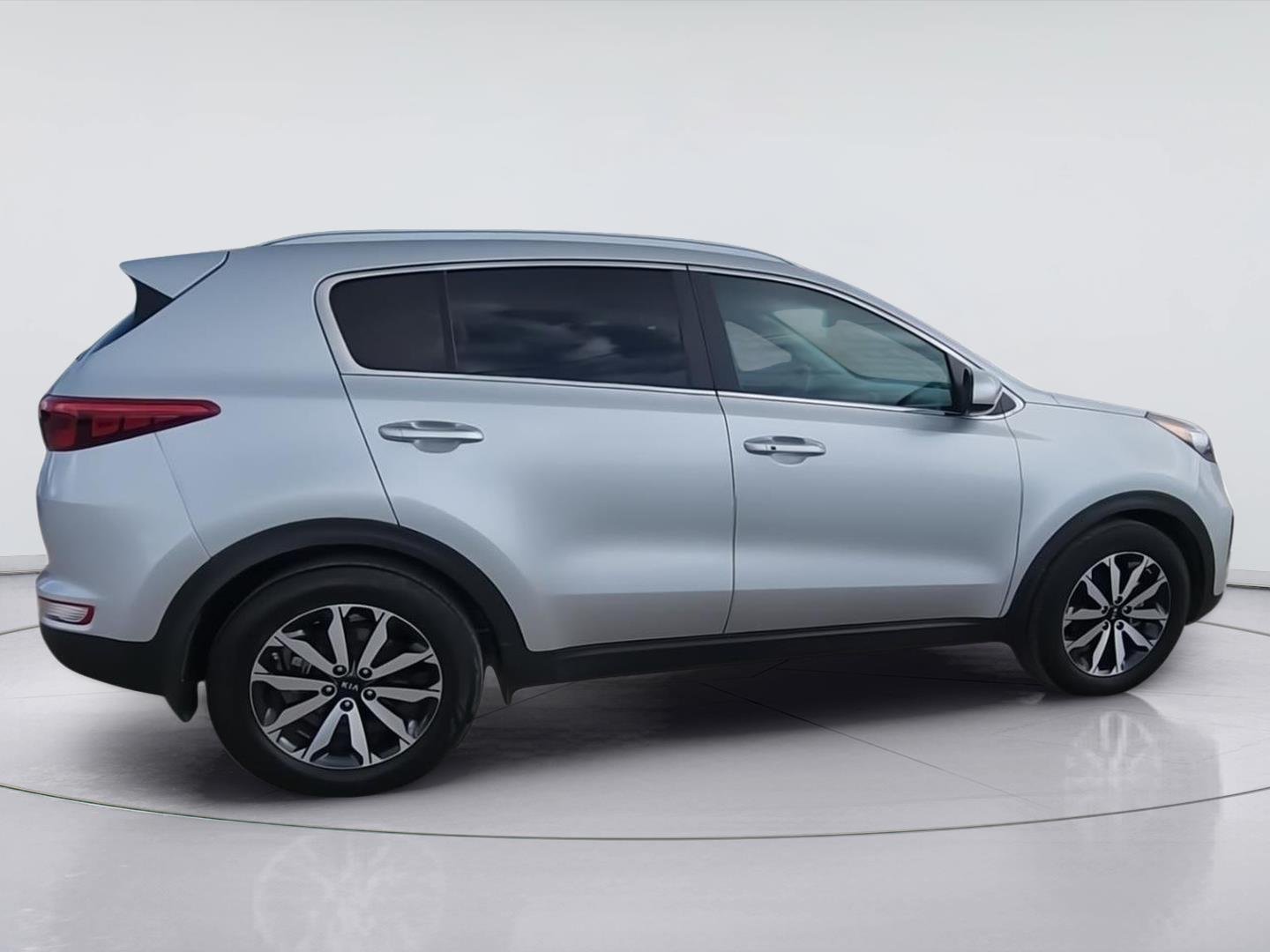 Used 2017 Silver Kia EX image 9
