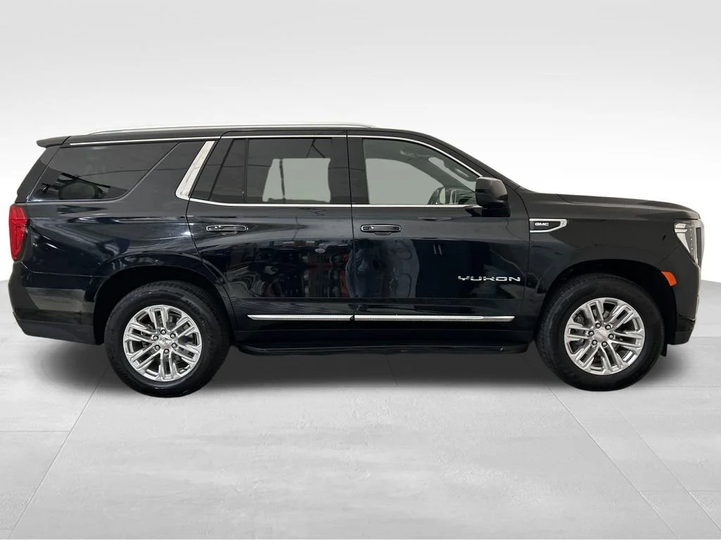 Used 2024 Onyx Black GMC SLT image 6