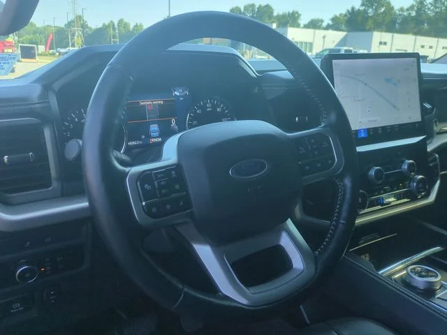 Used 2023 Black Ford XLT image 31