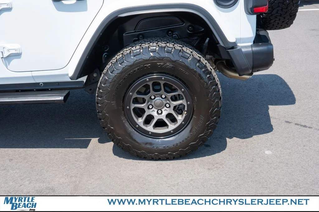 Certified Used 2023 Bright White Clearcoat Jeep Rubicon 392 image 13