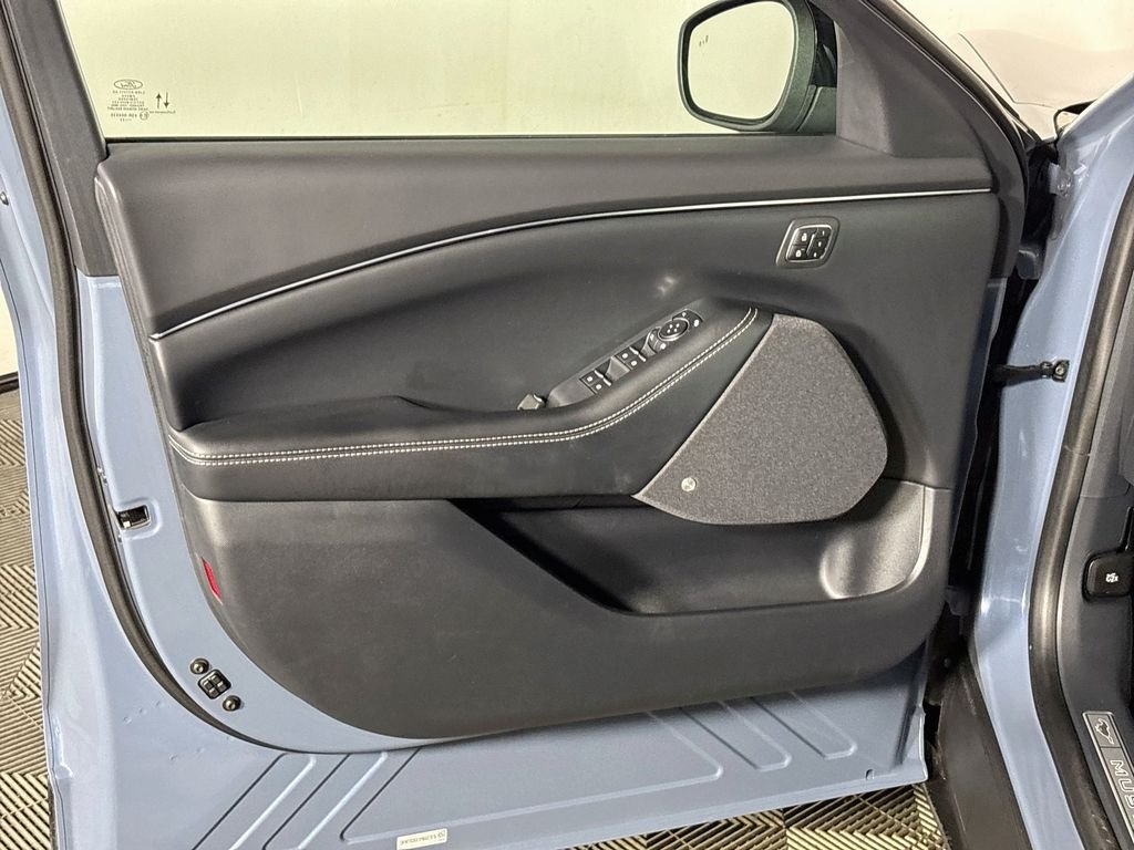 Used 2023 Vapor Blue Ford Premium image 10