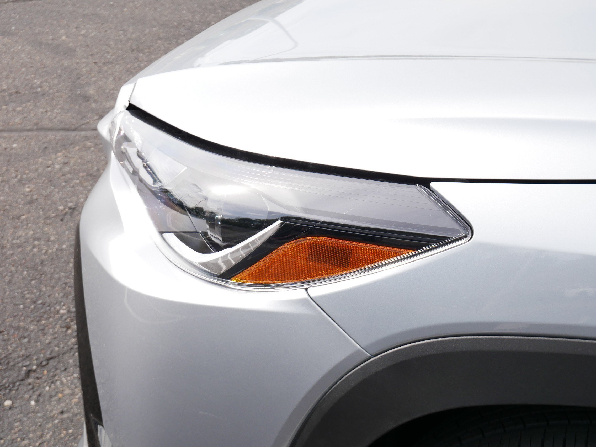 Certified Used 2023 SONIC SILVER Toyota Hybrid SE image 16