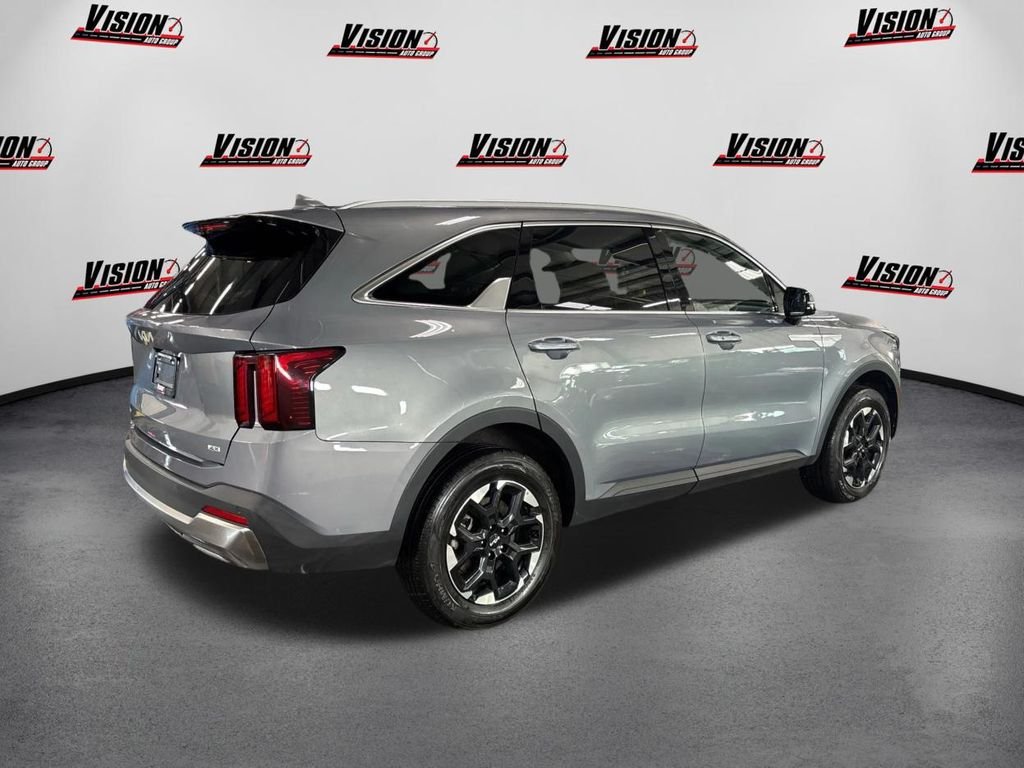 New 2025 Everlasting Silver Kia S image 5