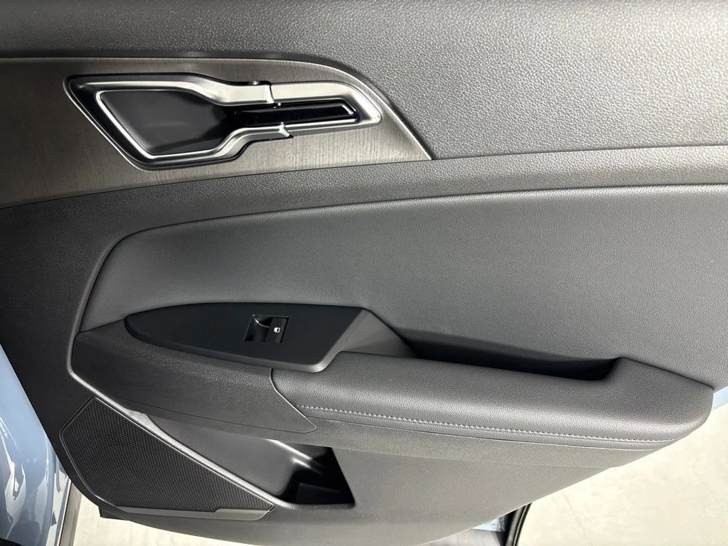 New 2027 Heritage Blue Kia X-Line image 18