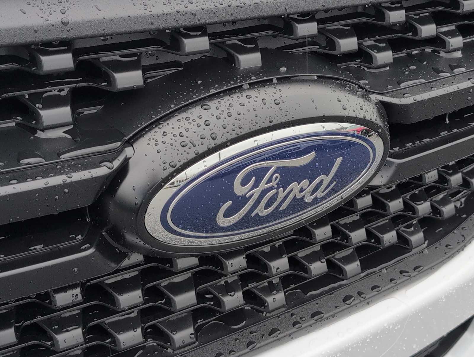 New 2026 Oxford White Ford XL image 17