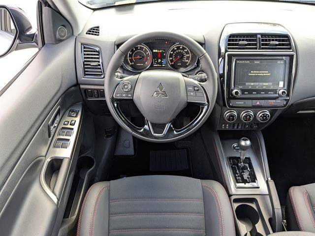 2025 Mitsubishi Outlander Sport SE - Photo 16