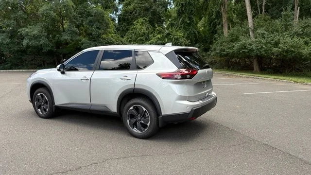 Used 2024 Brilliant Silver Metallic Nissan SV image 12