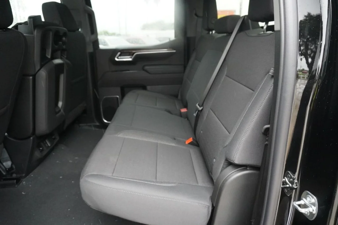 2026 Chevrolet Silverado 1500 LT - Photo 23