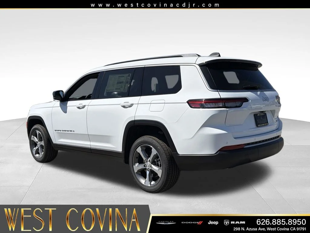 New 2026 Bright White Clear-Coat Exterior Paint Jeep Limited image 11