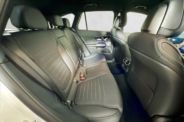New 2026 Polar White Mercedes-Benz GLC 300 image 52