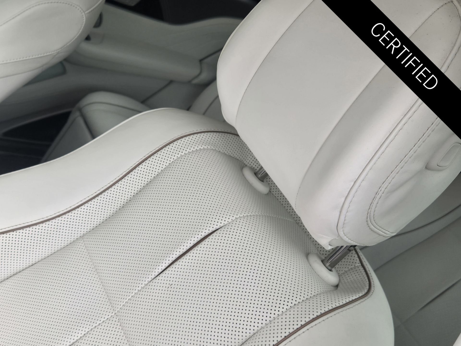 Certified Used 2023 Cirrus Silver/Selenite Gray Mercedes-Benz Maybach GLS 600 image 22