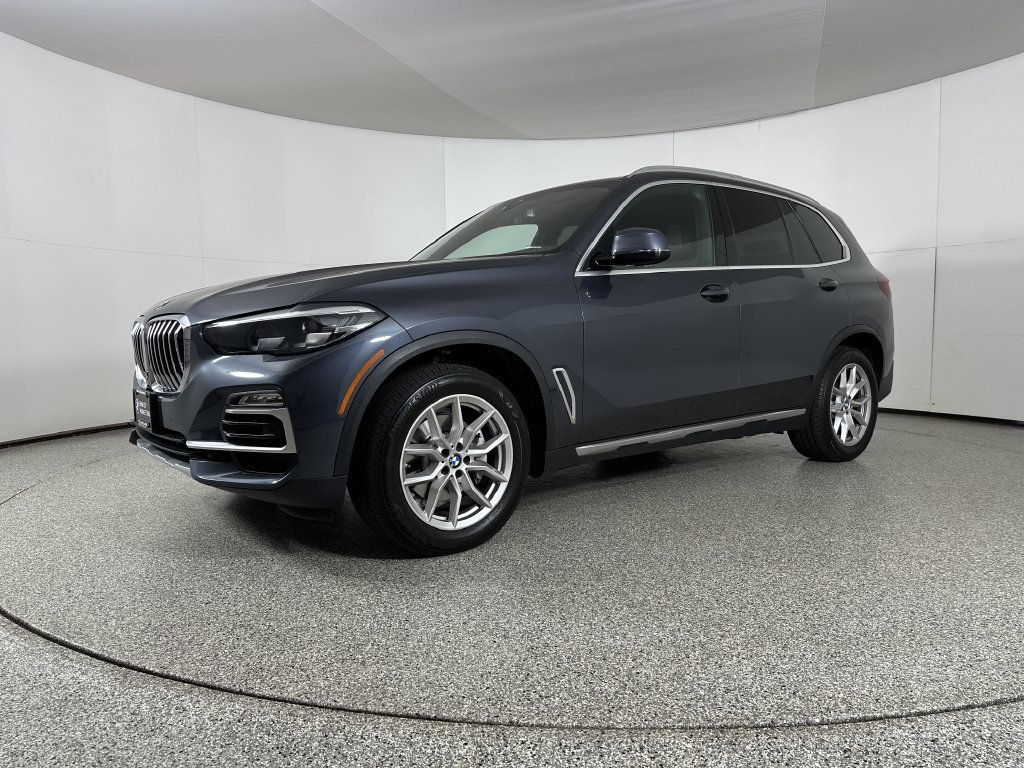 Used 2021 Arctic Grey Metallic BMW xDrive40i image 5