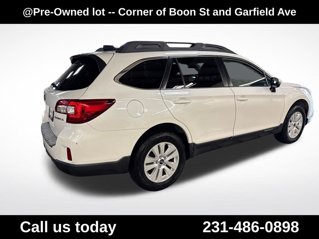 Used 2016 White Subaru 2.5i Premium image 5