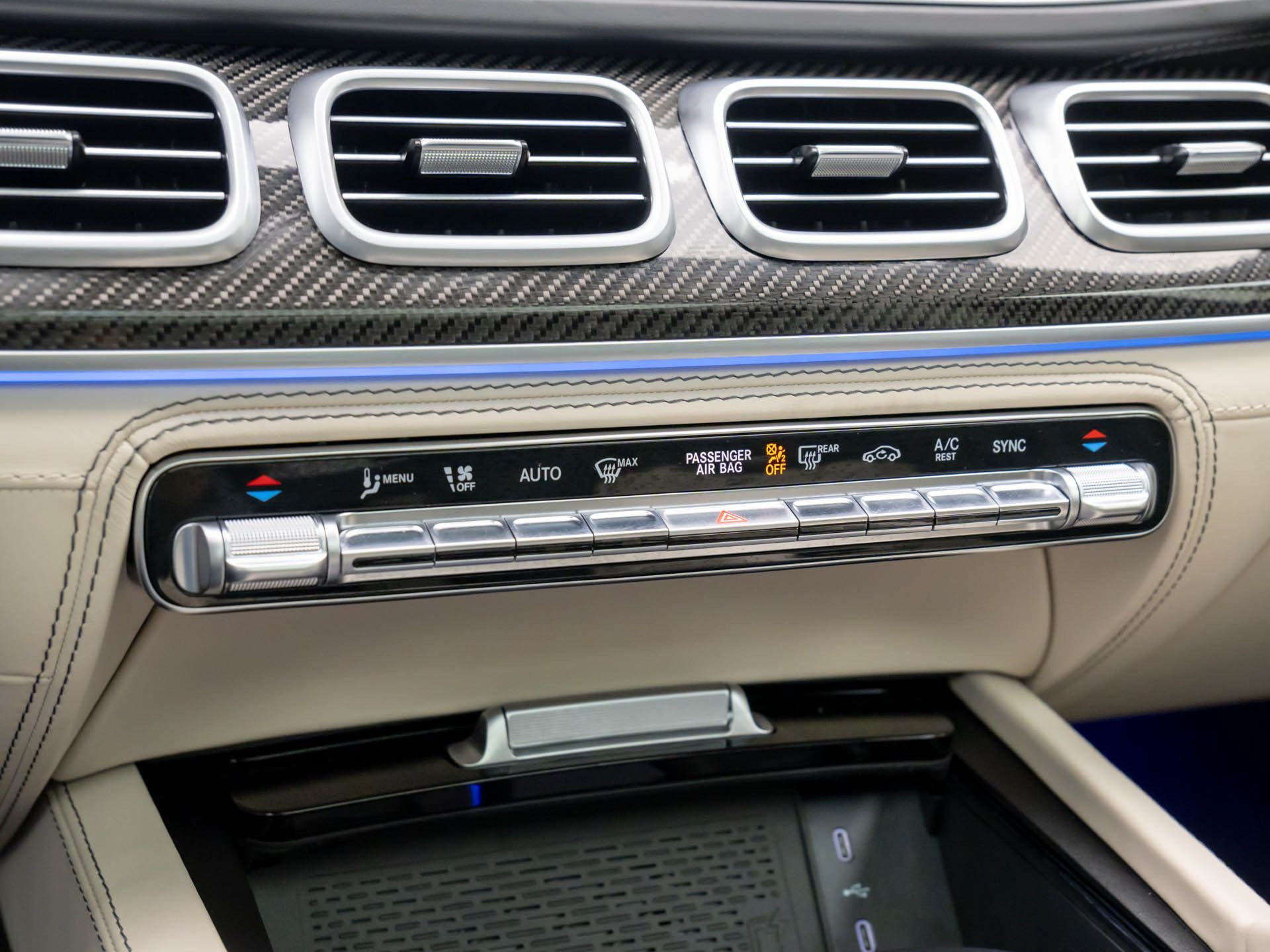 New 2026 Polar White Mercedes-Benz GLE 63 S AMG® image 27
