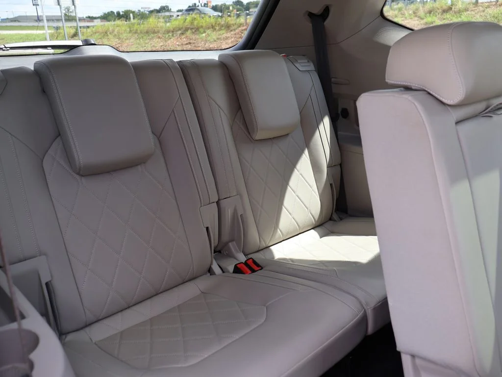 Used 2024  Volkswagen 2.0T SEL Premium R-Line image 14