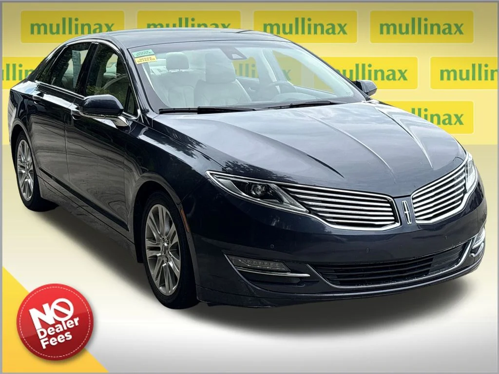 2013 Lincoln MKZ Front Wheel Drive's photo