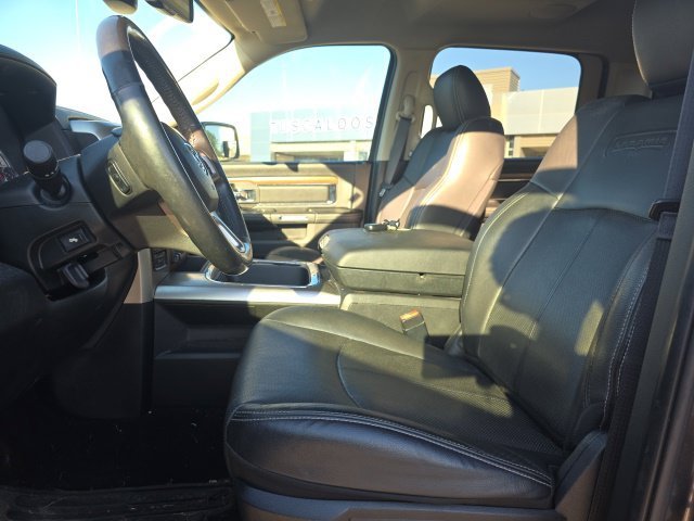 Used 2018 Granite Crystal Clearcoat Metallic Ram Laramie image 9
