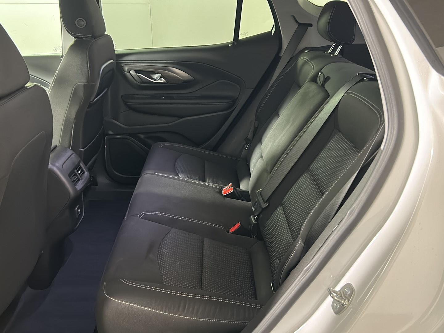Used 2024 Summit White GMC SLE image 15