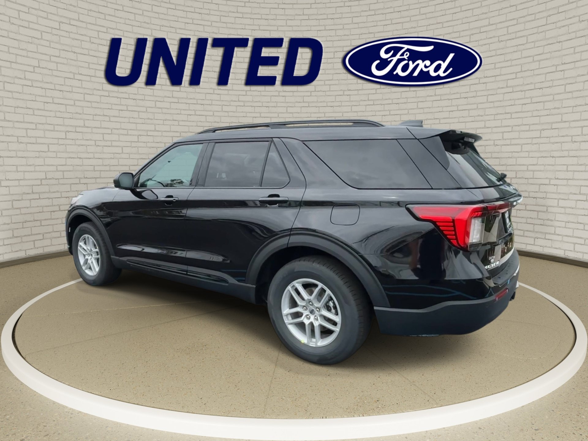 New 2026 Agate Black Metallic Ford Active image 6