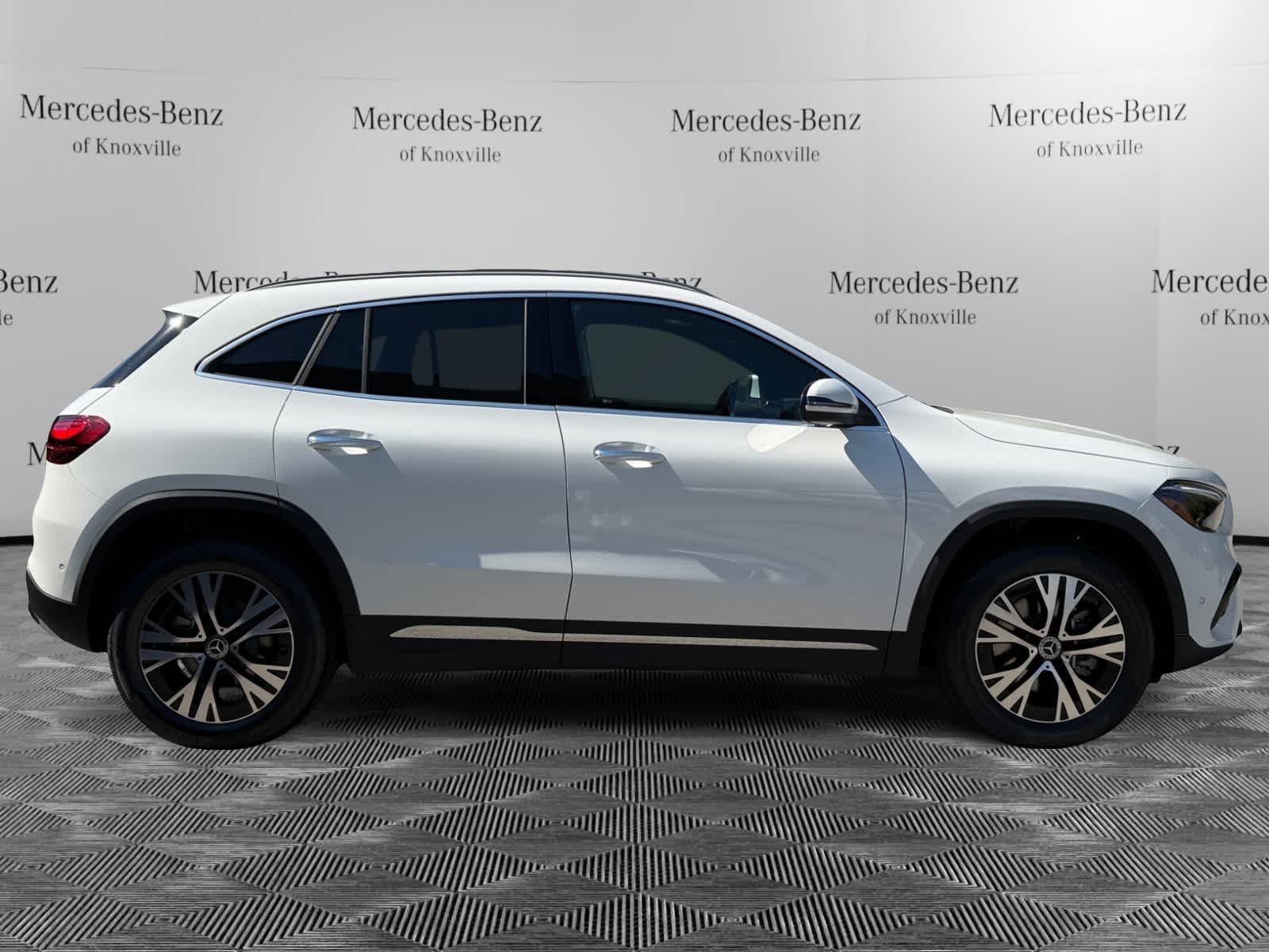 New 2026 Polar White Mercedes-Benz GLA 250 image 6