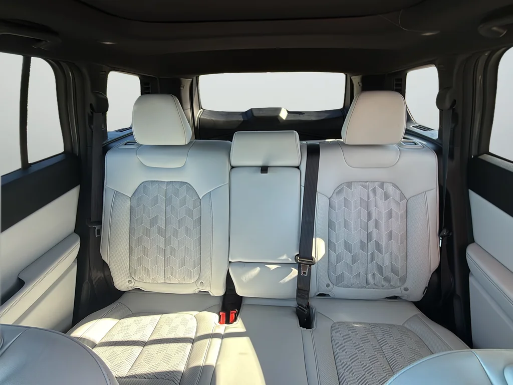 New 2026 Gray Jeep Overland image 27