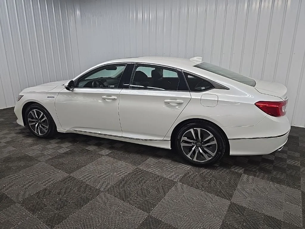 Used 2022  Honda EX-L image 4