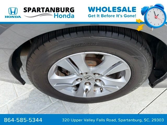 Used 2012  Honda SE image 11