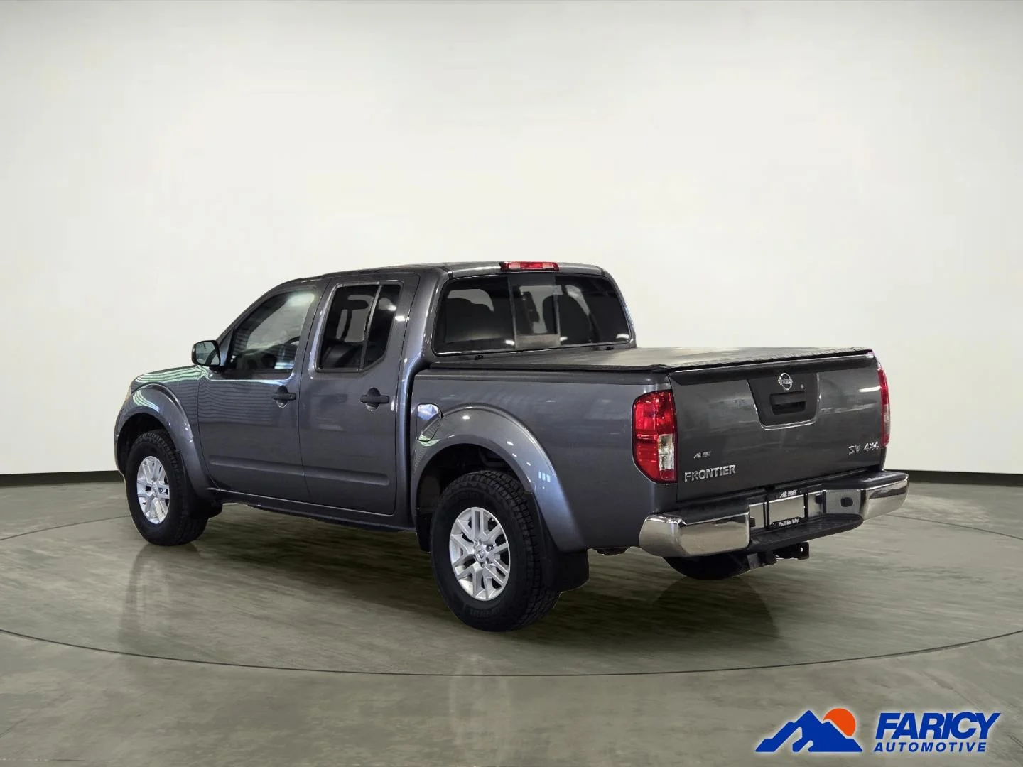 Used 2018 Gun Metallic Nissan SV V6 image 4