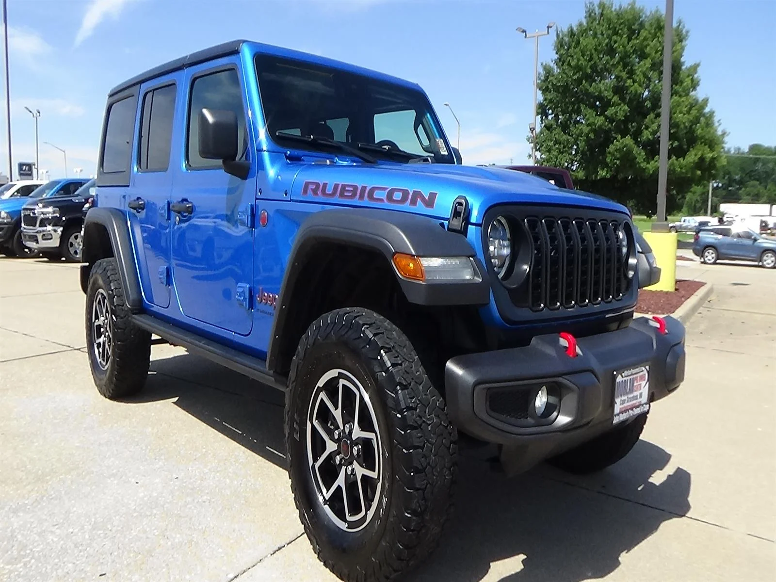 Used 2024 Hydro Blue Pearl Coat (pbj) Jeep Rubicon image 4