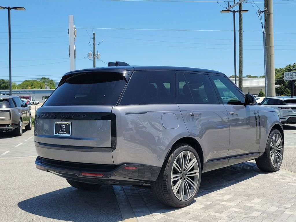 New 2026 Eiger Grey LAND ROVER SE image 5