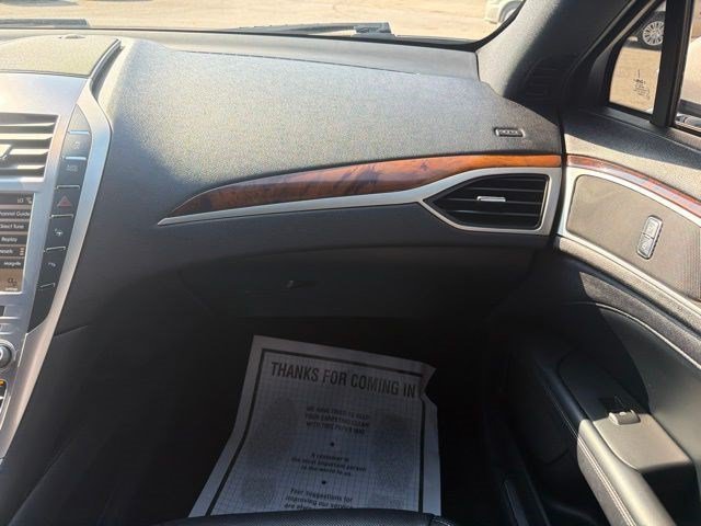 Used 2017 Ingot Silver Lincoln Reserve image 23