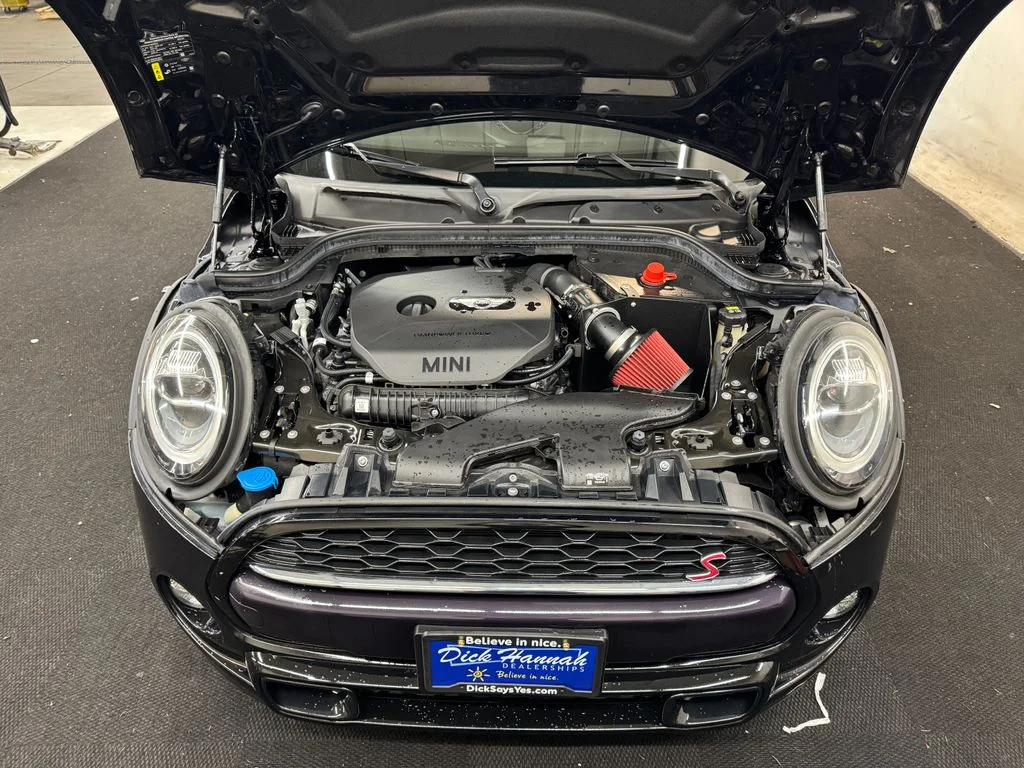 Used 2019 Black MINI Signature image 11