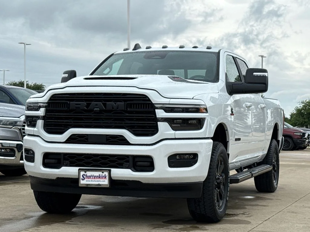 New 2026 Bright White Clear-Coat Exterior Paint RAM Laramie image 3