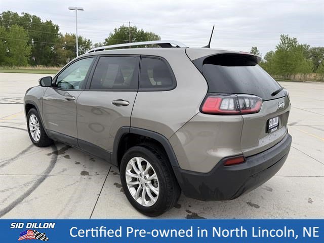 Used 2020 Light Brownstone Pearlcoat Jeep Latitude image 7