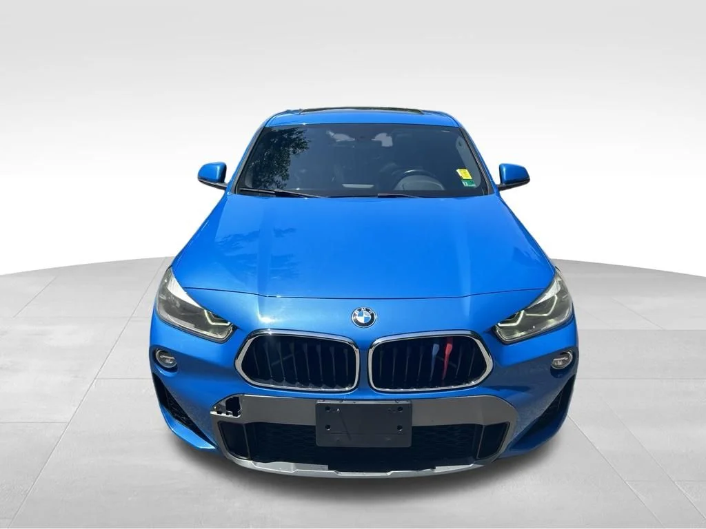 Used 2018 Blue BMW xDrive28i image 9