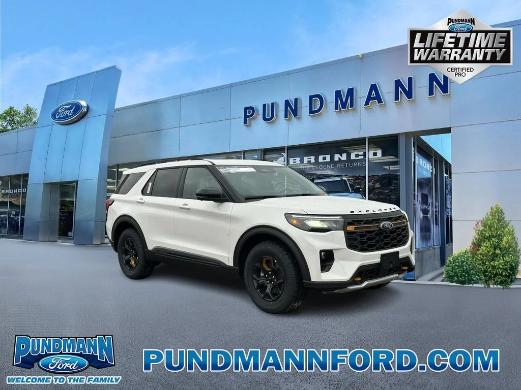 New 2026 Star White Metallic Tri-Coat Ford Tremor® image 1