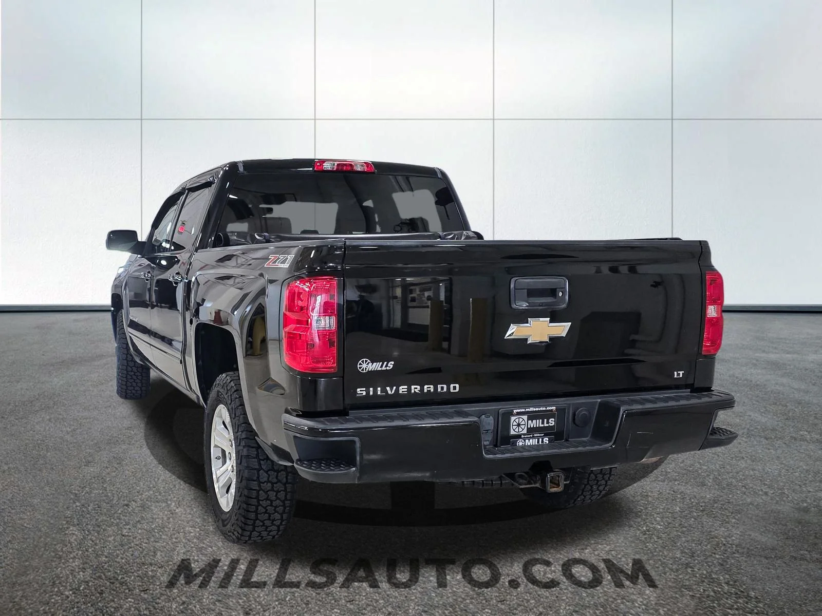 Used 2017 Black Chevrolet LT image 5