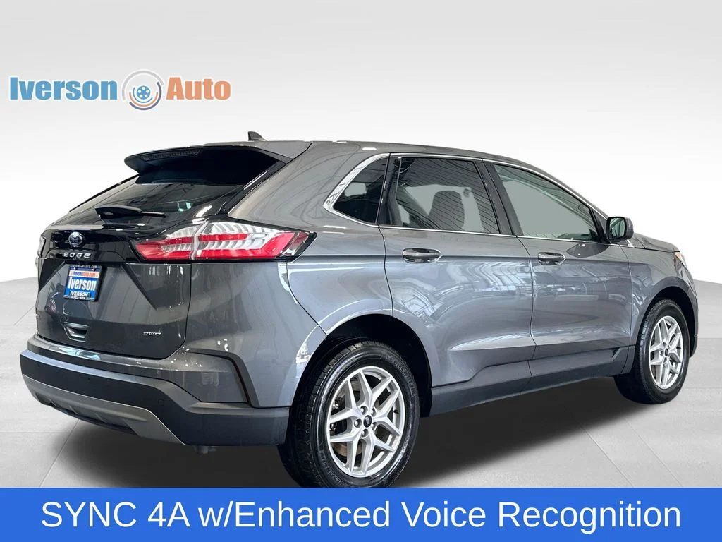 Used 2024 Gray Ford SEL image 16