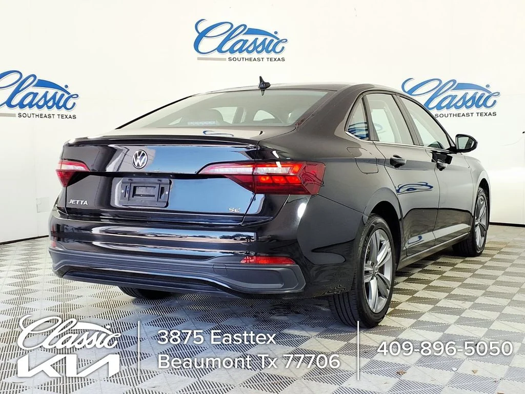 Used 2024  Volkswagen 1.5T SE image 6