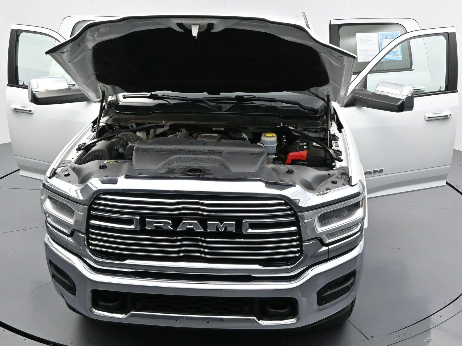 Used 2022 Bright White Clearcoat Ram Laramie image 46