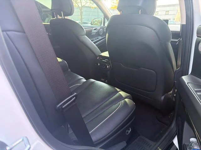 Used 2021 White Genesis 3.5T image 13