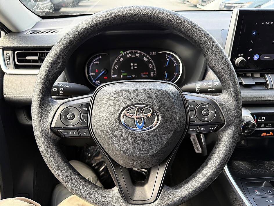 Used 2025 Silver Sky Metallic Toyota Hybrid LE image 18