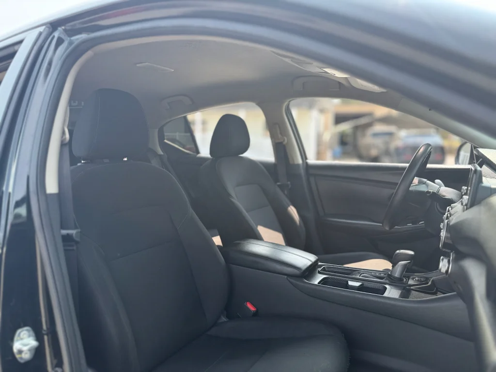 Used 2025 Super Black Nissan S image 26