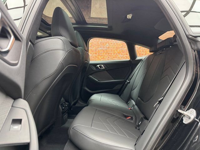 2025 BMW 2 Series M235 - Photo 23