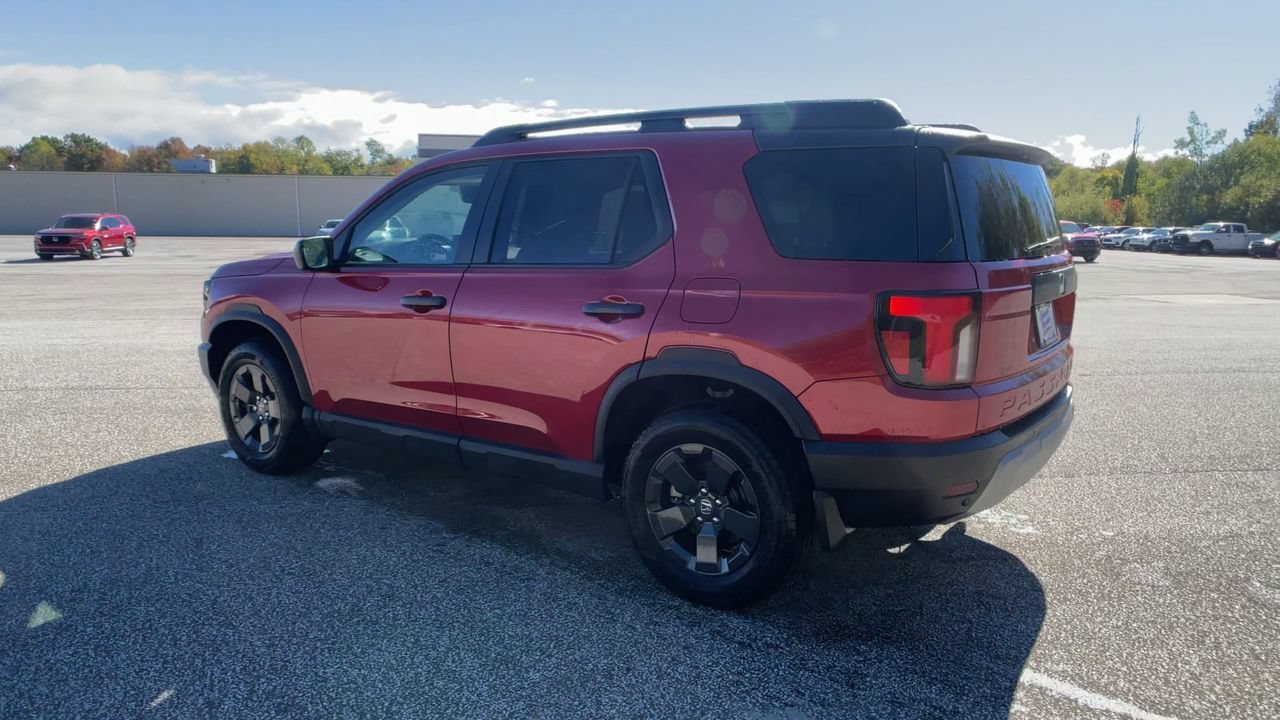 New 2026 Radiant Red Metallic II Honda RTL image 6