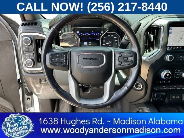 Used 2022 White Frost Tri-Coat GMC Denali image 9