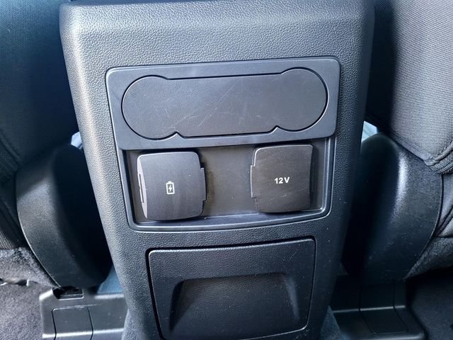 Used 2022 Red Ford XLT image 10